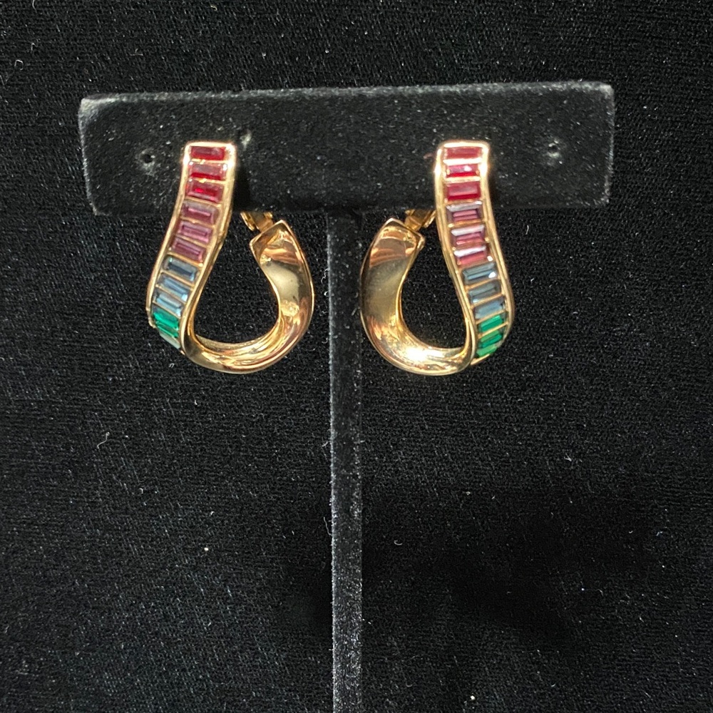 Elegant vintage Swarovski S.A.L Gold Multicolor clip on Earrings